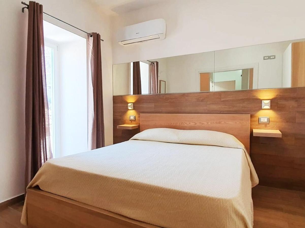 Casa Sofia- Fondi Vertice Rooms Kültér fotó